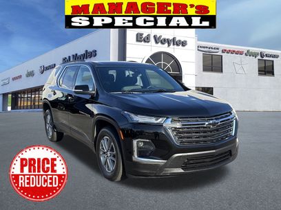 Used 2023 Chevrolet Traverse LT
