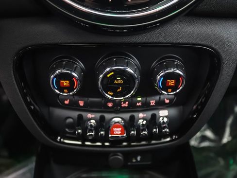 Used 2023 MINI Cooper Clubman S w/ Premium Package image 18