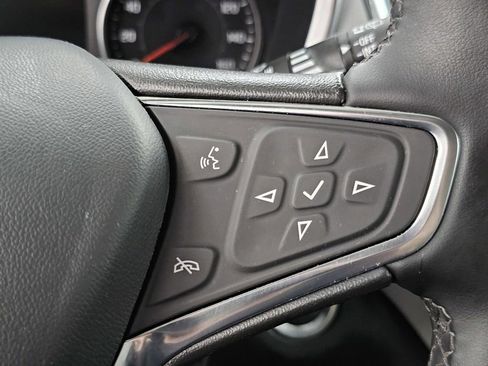 Used 2024 Chevrolet Equinox LT FWD image 37