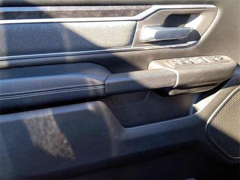 Used 2021 RAM 1500 Big Horn image 12