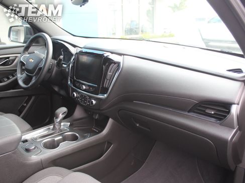 Used 2023 Chevrolet Traverse LT w/ Rear Camera Mirror Package AWD/4WD image 29