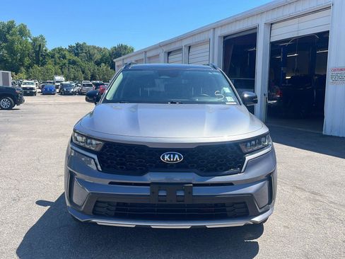 Used 2021 Kia Sorento S w/ Panoramic Sunroof Package FWD image 8