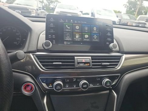 Used 2018 Honda Accord Sport image 10