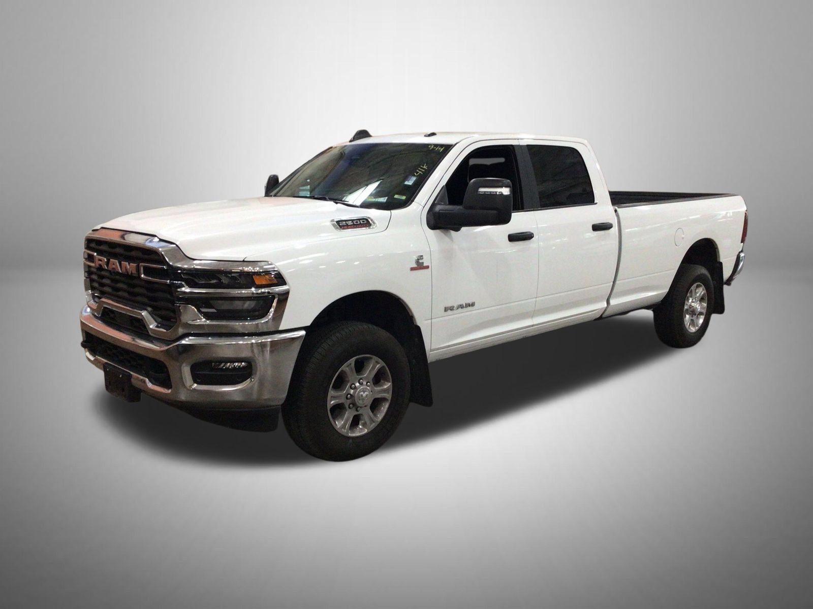 Used 2025 RAM 2500 Big Horn AWD/4WD image 1