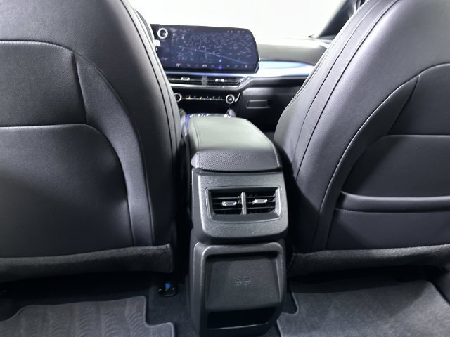 Used 2026 Chevrolet Equinox EV LT FWD image 22