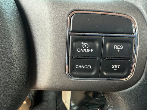 Used 2016 Jeep Wrangler Unlimited Sport image 21