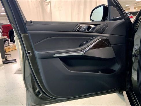 New 2026 BMW X5 xDrive40i w/ M Sport Package image 10