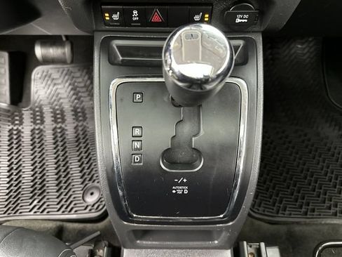 Used 2016 Jeep Patriot High Altitude FWD image 19