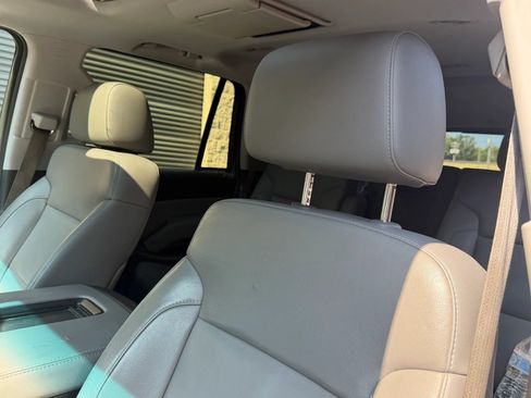 Used 2015 Chevrolet Tahoe LT RWD image 23