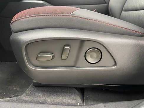 New 2026 Chevrolet Equinox RS w/ Convenience Package III image 9