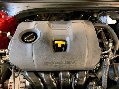 Used 2019 Kia Forte LXS image 27