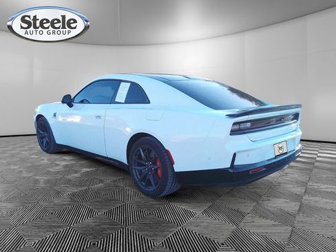 Used 2024 Dodge Charger R/T Scat Pack w/ Plus Group image 3