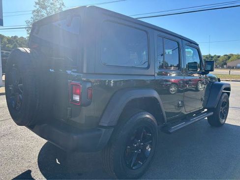 Used 2022 Jeep Wrangler Unlimited Sport image 10
