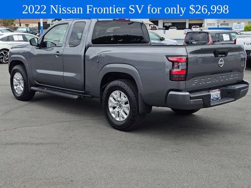 Used 2022 Nissan Frontier SV w/ Technology Package RWD image 5