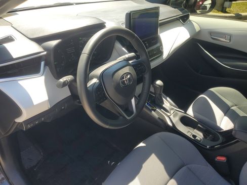 Certified 2024 Toyota Corolla SE FWD image 16