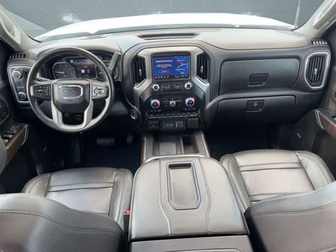 Used 2022 GMC Sierra 3500 Denali image 16