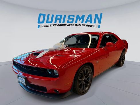 Used 2022 Dodge Challenger R/T Scat Pack RWD image 5