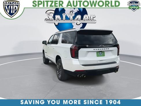 Used 2025 Chevrolet Suburban Z71 image 8