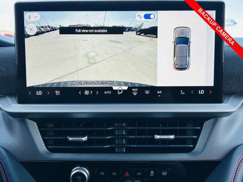 Used 2025 Ford Explorer ST-Line w/ Premium Package image 15