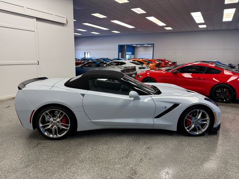 Used 2019 Chevrolet Corvette Stingray Convertible w/ Battery Protection Package image 7