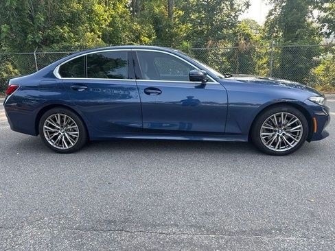 Used 2024 BMW 330i Sedan w/ Premium Package RWD image 4