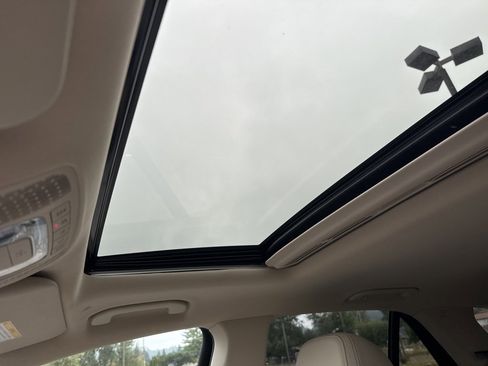 Used 2023 Mercedes-Benz GLE 350 4MATIC image 42