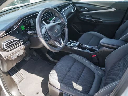 Used 2022 Chevrolet Bolt EUV LT w/ Driver Confidence Package FWD image 16