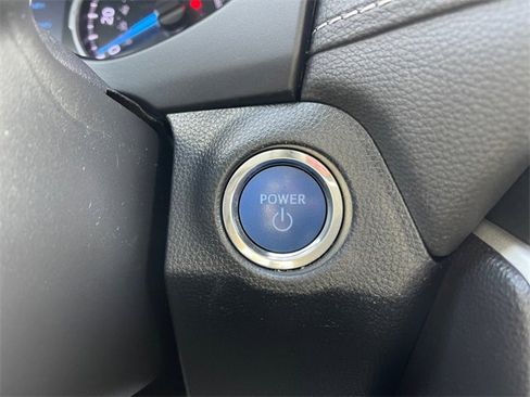 Used 2022 Toyota RAV4 XLE image 26