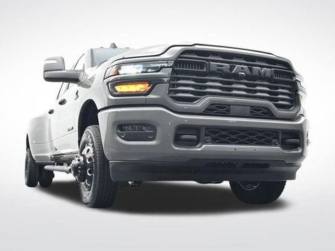 Used 2026 RAM 3500 Big Horn AWD/4WD image 32