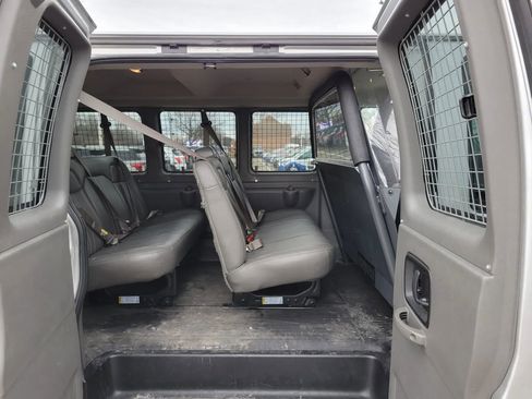 Used 2020 Chevrolet Express 3500 LS RWD image 14