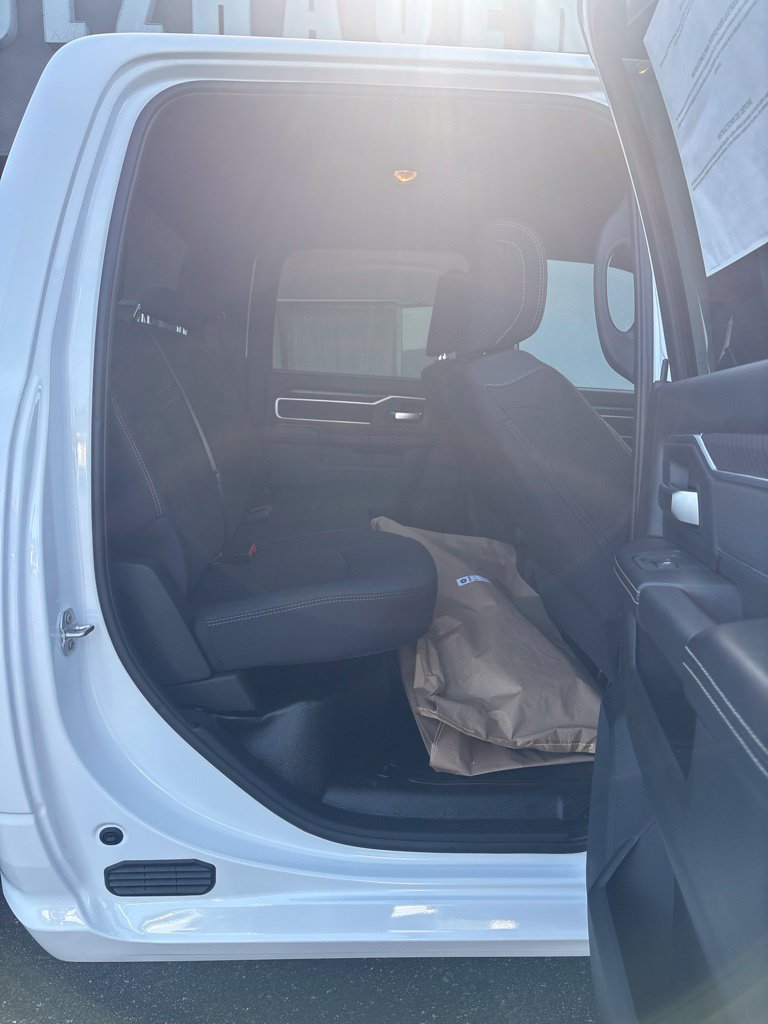 New 2026 RAM 3500 Big Horn AWD/4WD image 25