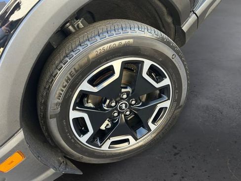 Used 2024 Ford Bronco Sport Outer Banks w/ Tech Package image 9