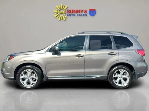 Used 2018 Subaru Forester 2.5i Touring AWD/4WD image 5
