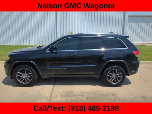 Used 2018 Jeep Grand Cherokee Laredo AWD/4WD image 7