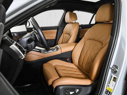Used 2024 BMW X6 xDrive40i w/ Executive Package AWD/4WD image 17