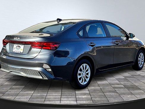 Used 2024 Kia Forte LX image 2