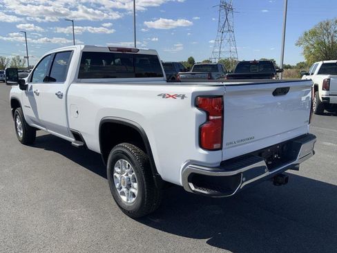 New 2026 Chevrolet Silverado 3500 LTZ w/ LTZ Premium Package image 12