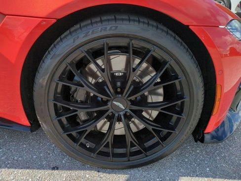 Used 2023 Aston Martin V8 Vantage Roadster image 11