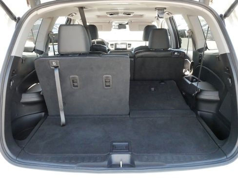 Used 2017 Honda Pilot Touring image 18