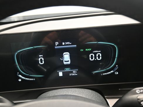 Used 2023 Kia Sportage EX image 10