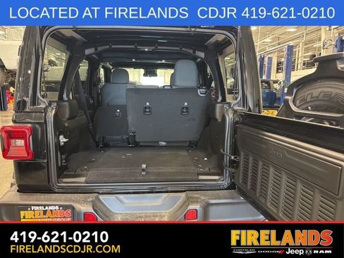 New 2025 Jeep Wrangler Unlimited Sahara AWD/4WD image 5