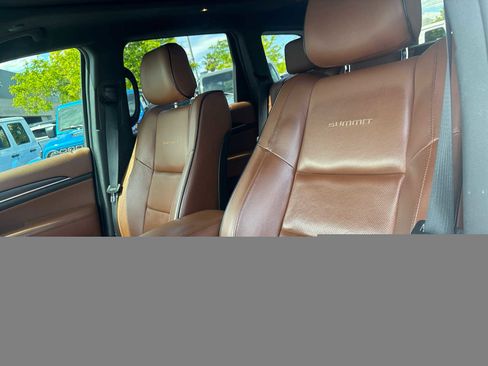 Used 2018 Jeep Grand Cherokee Summit w/ Platinum Series Group image 18