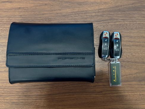 Used 2013 Porsche Cayenne GTS image 71