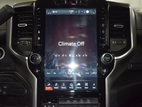 Used 2024 RAM 2500 Laramie w/ Night Edition image 29