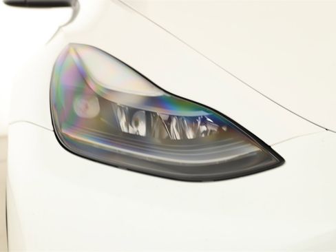 Used 2023 Tesla Model Y Long Range image 33