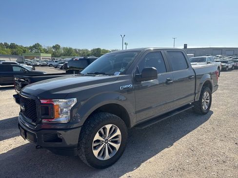 Used 2018 Ford F150 XL w/ Equipment Group 101A Mid image 3