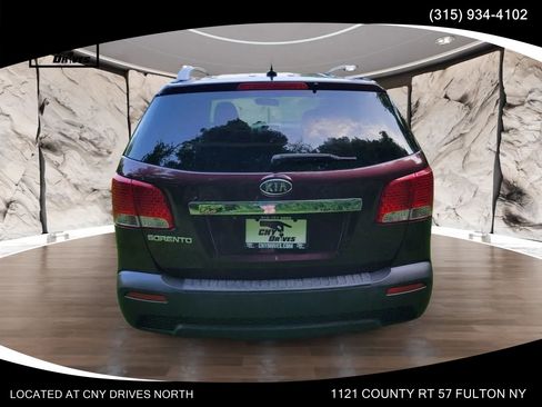 Used 2013 Kia Sorento LX AWD/4WD image 6