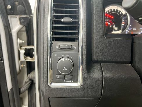 Used 2014 RAM 1500 Laramie AWD/4WD image 18