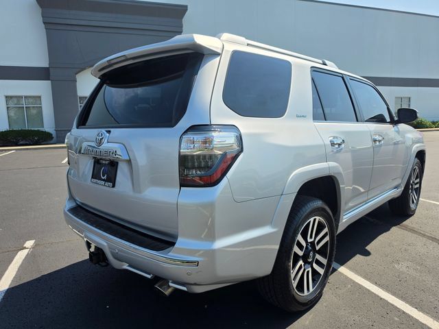 Used 2022 Toyota 4Runner Limited AWD/4WD image 10