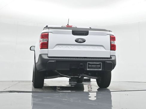 New 2025 Ford Maverick XL w/ Equipment Group 102A image 48